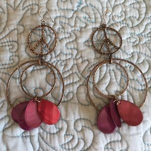 ⭐️3/$15 SALE⭐️Lucky Brand Peace Sign Earrings